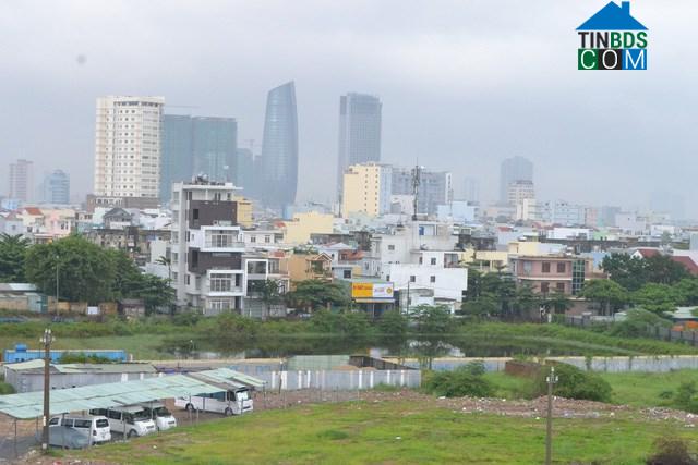Ảnh “Số phận” hẩm hiu của tòa tháp đôi lớn nhất miền Trung