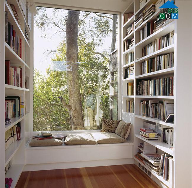 Với không gian hẹp, nếu khéo léo bạn vẫn có thể thiết kế nên phòng đọc sách đẹp