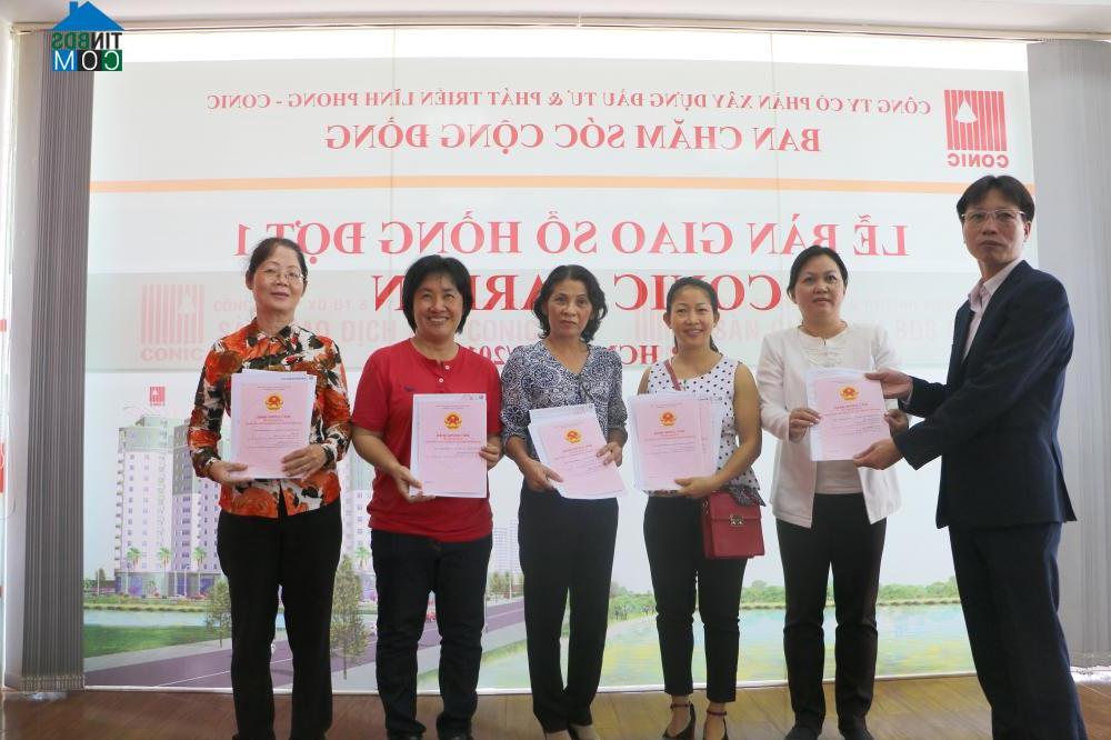 Ảnh Lễ trao sổ hồng đợt 1 - Conic Garden