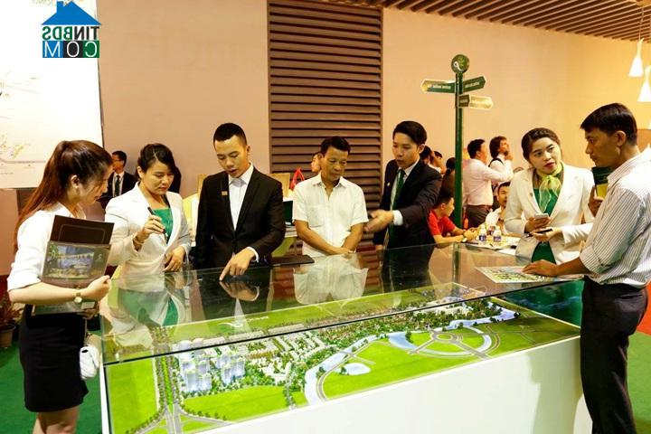 Ảnh PhoDong Village hút khách với chương trình mua nhà tặng xe Volkswagen