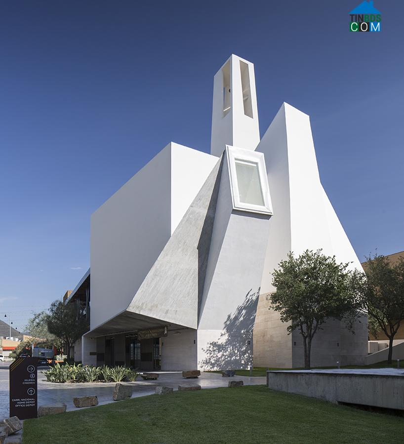 Ảnh Độc đáo nhà thờ hình khối tinh thể ở Mexico