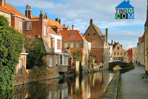 Ảnh Thành phố trên nước yên bình ở Bruges-Bỉ