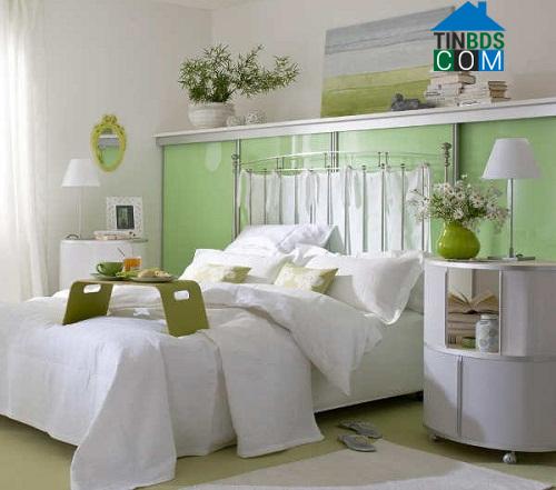 Ảnh Phòng ngủ quyến rũ hơn với kệ đầu giường