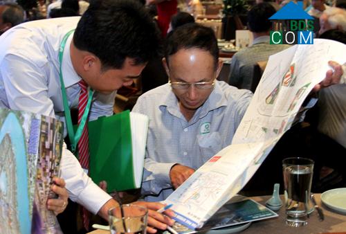 Ảnh Gần 1.000 người dự lễ mở bán nhà liên kế Vạn Phúc Riverside City