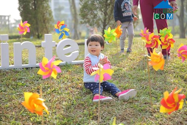 Cư dân nhí được tham gia nhiều hoạt động trong không gian xanh của Hồng Hà Eco City