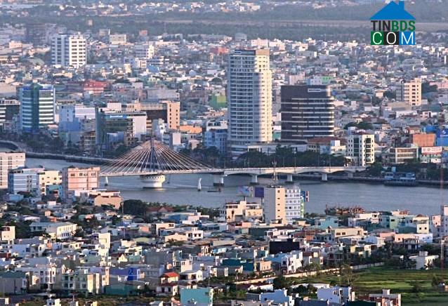 Một góc TP. Đà Nẵng phía sông Hàn. Ảnh: Huy Hùng/TTXVN