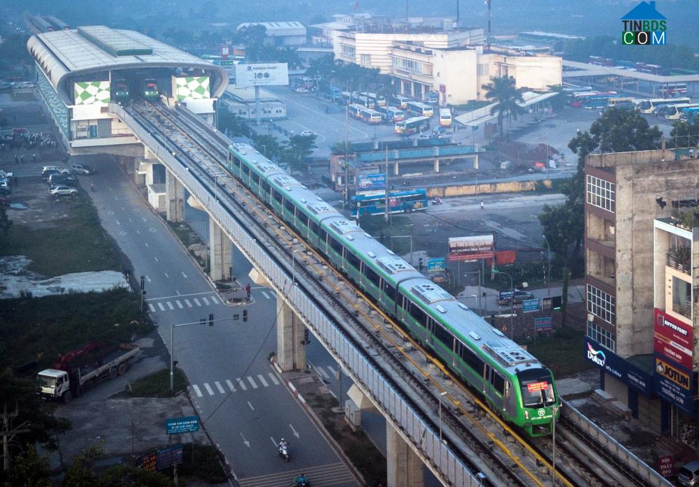 Ảnh Đường sắt trên cao lăn bánh, bất động sản Hà Đông hưởng lợi