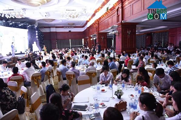 Ảnh Giao dịch sôi động ngày mở bán dự án Hateco Laroma