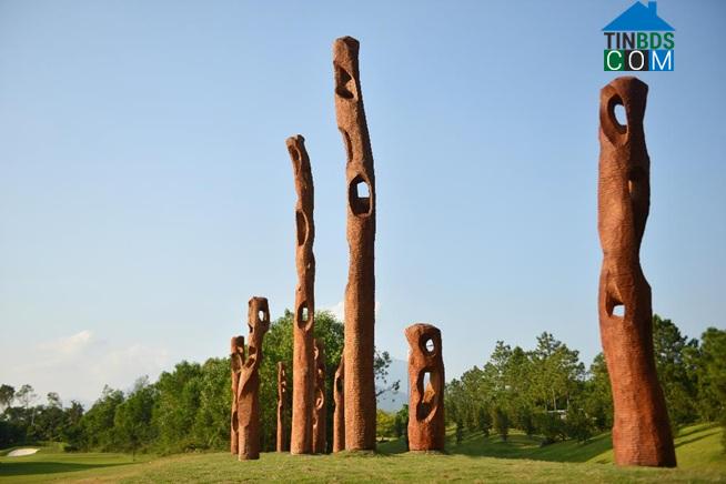 Vùng đất nghệ thuật – Art In The Forest