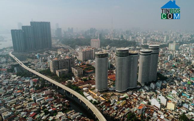 Ảnh Tp.HCM vẫn cấp phép xây dựng cho nhà ở riêng lẻ gần các tuyến metro