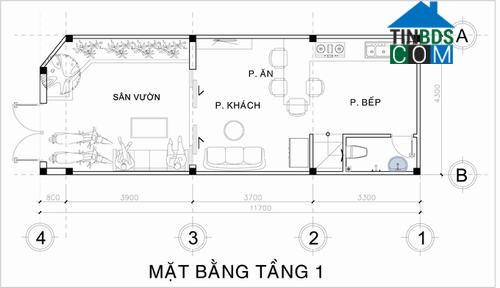 Tầng một chừa ra khoảng diện tích 17m2 để làm sân vườn, phần còn lại dành cho các không gian phòng khách, bếp.