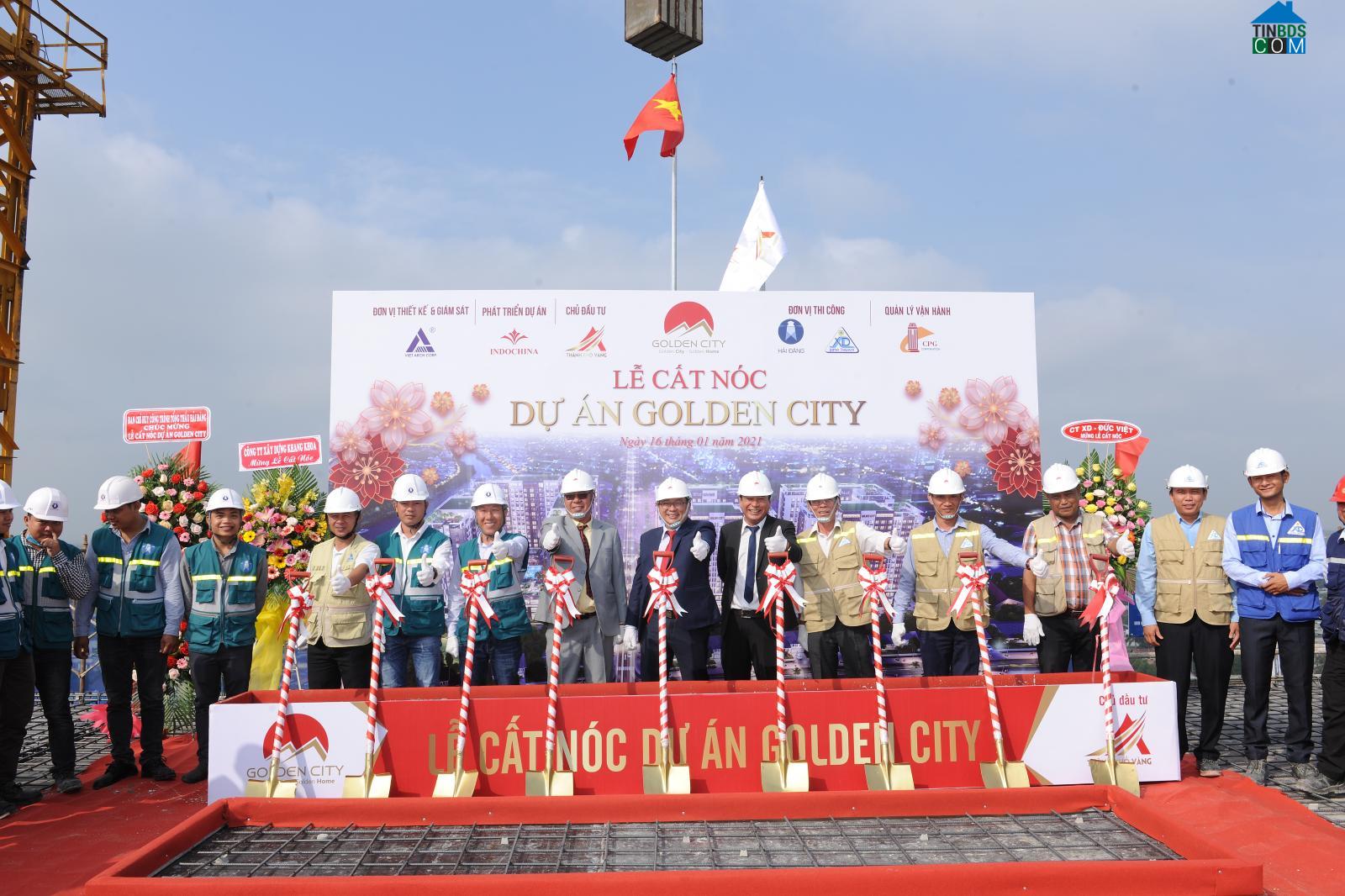 Hình ảnh cất nóc