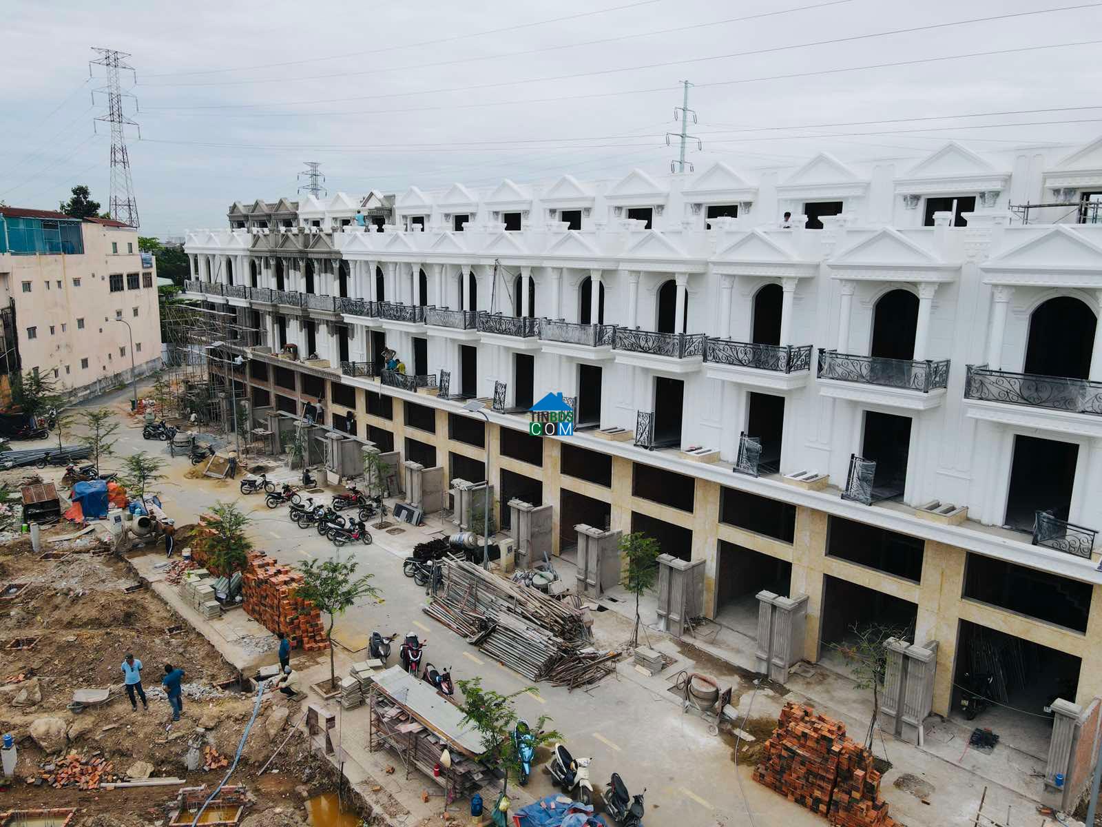 One Palace là dự án nhà phố thương mại đẹp giá vừa tầm trong khu vực Quận 12 