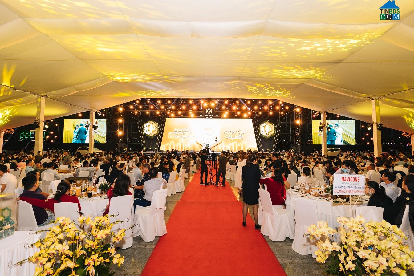 Lễ kỷ niệm 25 năm thành lập Van Phuc Group.