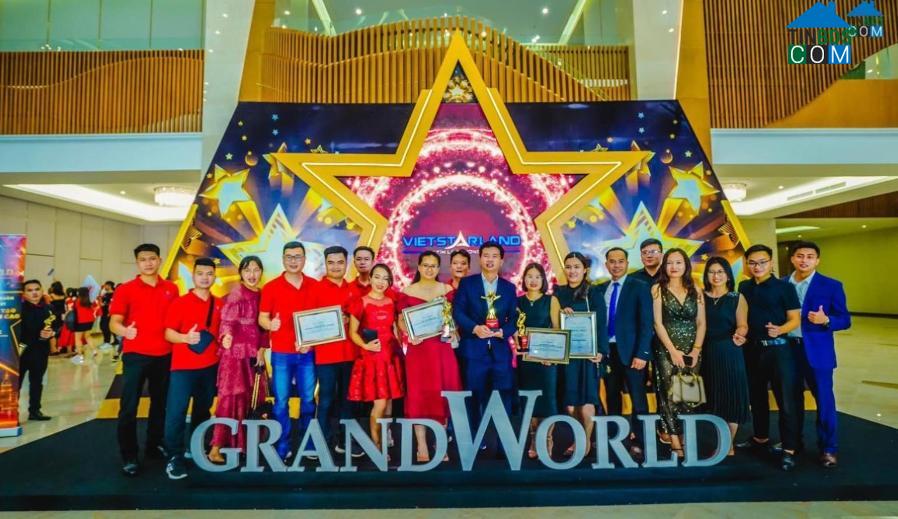 Vietstarland vinh dự trở thành Đại lý xuất sắc năm 2020 dự án Grand World và là đơn vị phân phối chính thức shop VinWonders trong quần thể Phú Quốc United Center