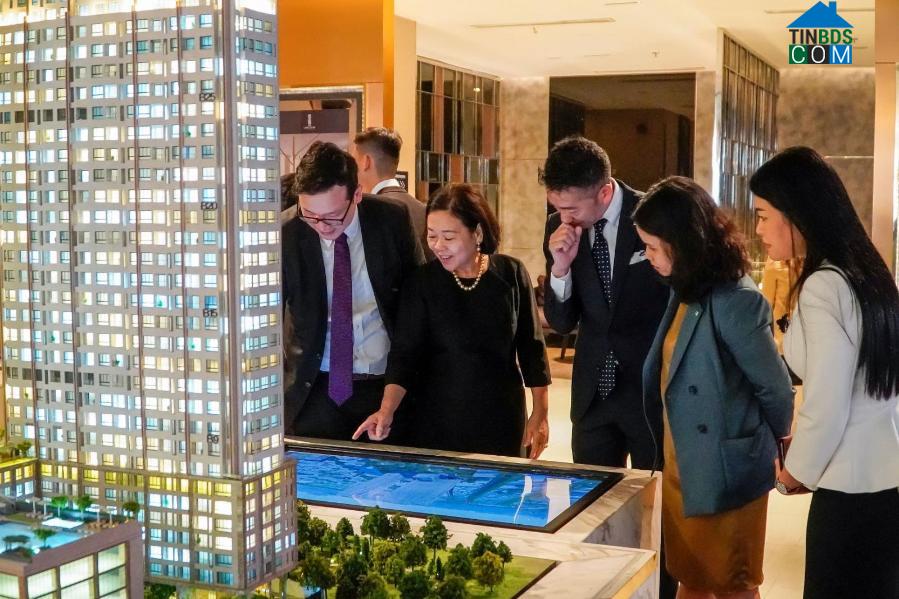 Ảnh Nhà đầu tư hết “mặn mà” với căn hộ cao cấp cho thuê tại TP.HCM