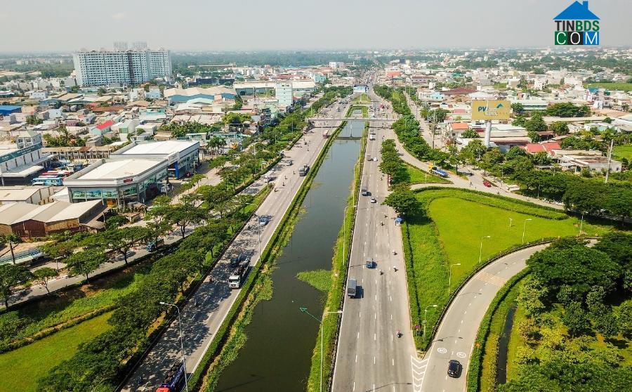 Ảnh Hạ tầng “trải thảm đỏ” cho BĐS Bình Chánh liên tục tăng trưởng