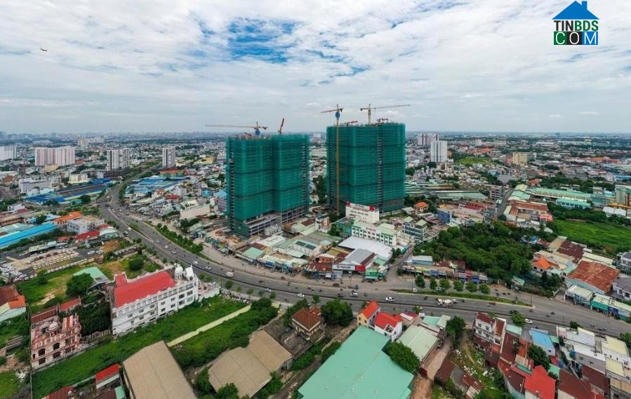 Thị trường căn hộ chung cư vẫn “lên ngôi” bất chấp dịch Covid-19 diễn ra căng thẳng.