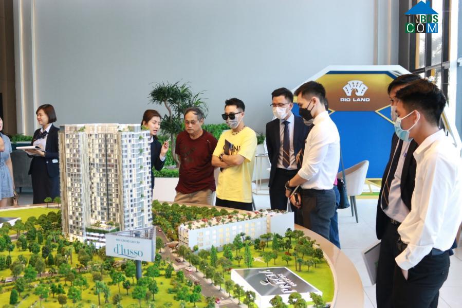 Ảnh Nhà đầu tư BĐS kiên nhẫn chờ cuối năm bắt đáy thị trường