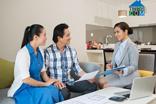 Dịch bệnh khiến nhiều những sàn tài chính yếu nợ hoa hồng môi giới