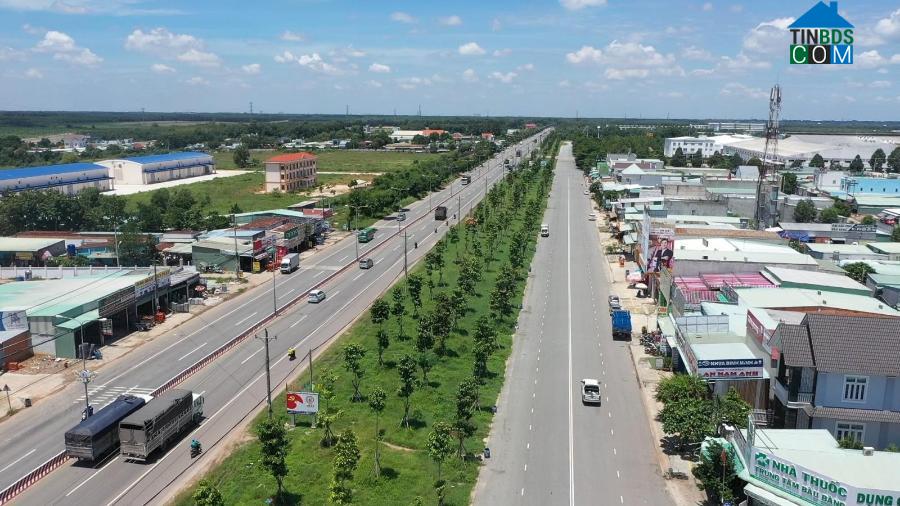 Bàu Bàng đang phát triển mạnh với đích nhắm trở thành thủ phủ công nghiệp mới của Bình Dương nhưng giá đất vẫn còn thấp