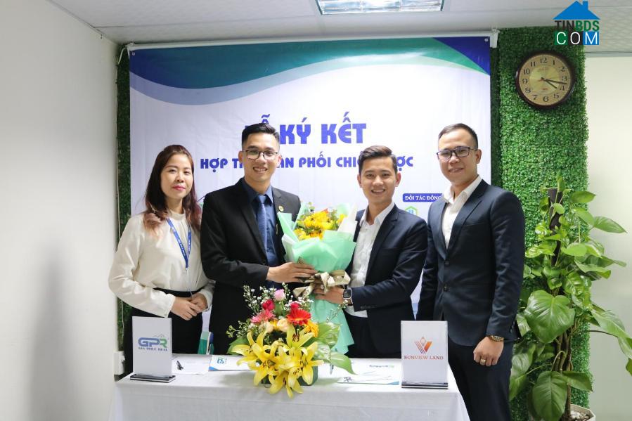 Đại diện lãnh đạo của Gia Phúc và Sunview Land tại lễ ký kết