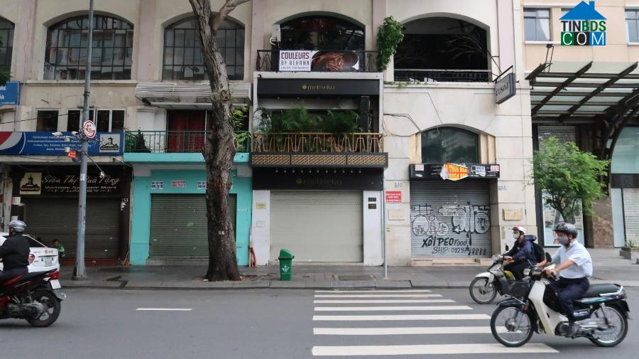 Ảnh Kinh doanh nhà phố tiếp tục thua lỗ vì dịch bệnh