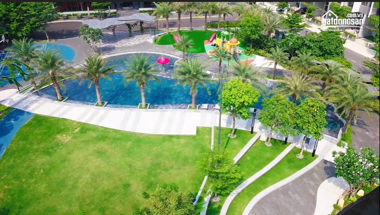 Một góc khuôn viên xanh mát của dự án The Stard Bình Dương