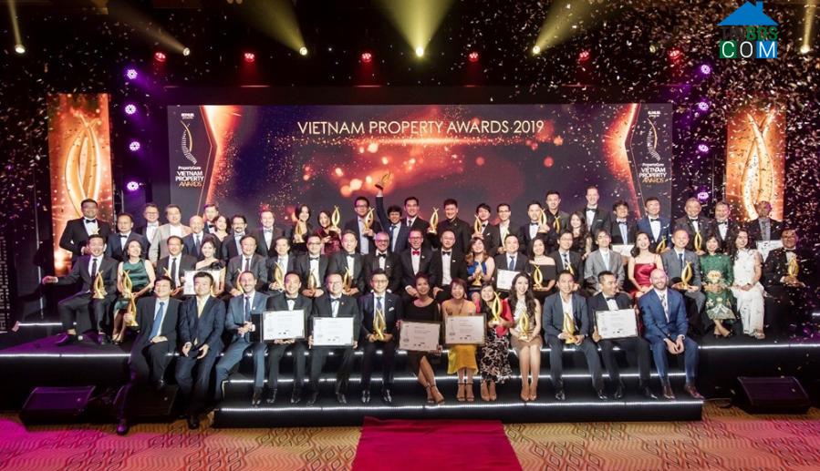 Giải thưởng BĐS Châu Á PropertyGuru (Asia Property Awards) là một trong những Giải thưởng Bất động sản lớn nhất và danh giá nhất của khu vực