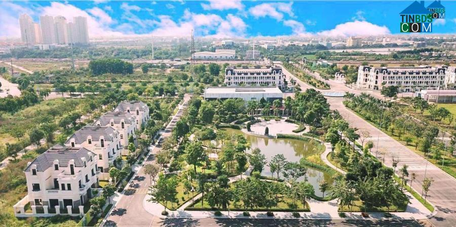 Hồ điều hòa - “lá phổi xanh” cung cấp nguồn không khí trong lành cho dự án 