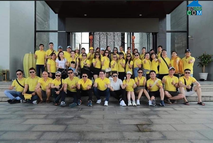 Tập thể The One Land trong chuyến du lịch cuối năm 2020