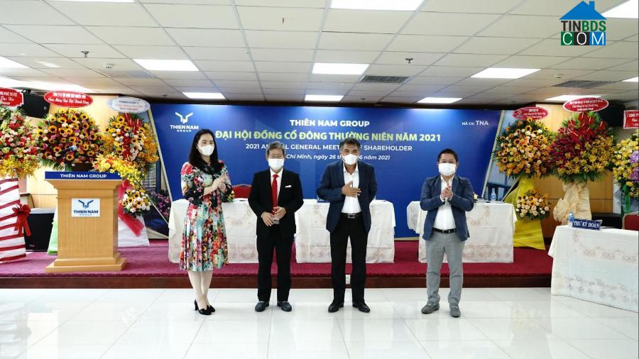 Bà Trần Thị Hiền – Thành viên HĐQT mới trúng cử cùng HĐQT ra mắt trước Đại hội.