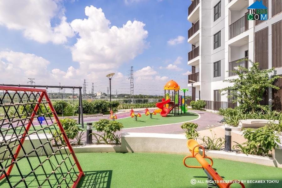 Ảnh Bất chấp dịch bệnh, Bình Dương vẫn thăng hạng chất lượng môi trường sống và đầu tư