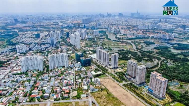Ảnh Nhà Bè sắp lên quận trước 2025, đất nền liền kề sôi động