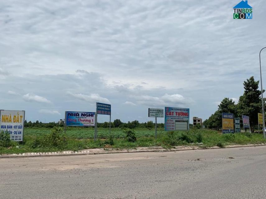 Ảnh Khó mua bán đất nền trong mùa dịch