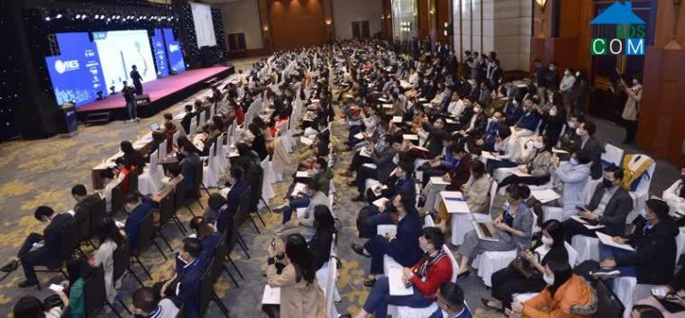 Caption: Hội nghị BĐS Việt Nam – VRES 2020 thu hút hơn 1300 khách tham dự
