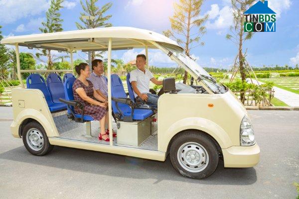 Thiên nhiên và hồ cảnh quan xanh mát tại Sala Garden