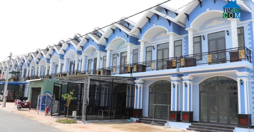 Khu đô thị Huỳnh Tiến Phát Residential đáp ứng nhu cầu nhà ở cho khoảng 1.400 người.