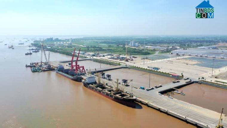 Ảnh Nhà đất Cần Giuộc, Bến Lức “ăn theo” sức nóng khu Tây Nam TP.HCM