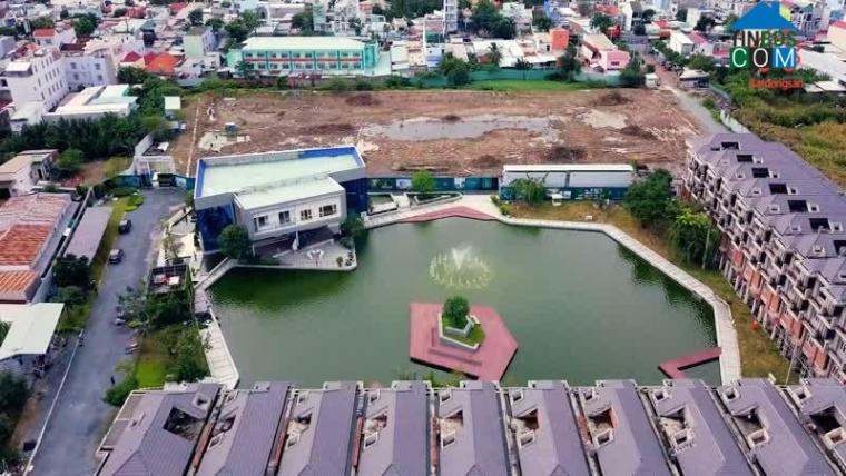 Hồ điều hòa nội khu dự án The Peak Garden
