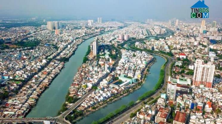 Gói kích thích tăng trưởng kinh tế 350.000 tỷ đồng hướng đến đẩy mạnh đầu tư công, phát triển hạ tầng sẽ có lợi thế cho thị trường bất động sản.