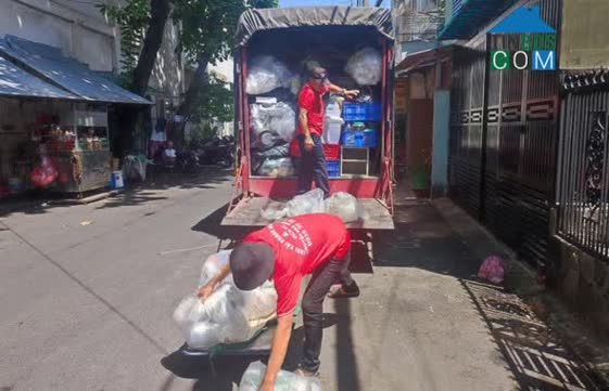 Ảnh Dịch vụ vận chuyển hàng bằng xe tải TP.HCM - Taxi tải Thành Hưng