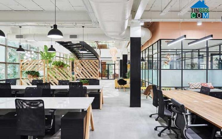 Khối công nghệ và sản xuất hiện là các ngành nghề có nhu cầu thuê văn phòng dẫn đầu thị trường TP.HCM