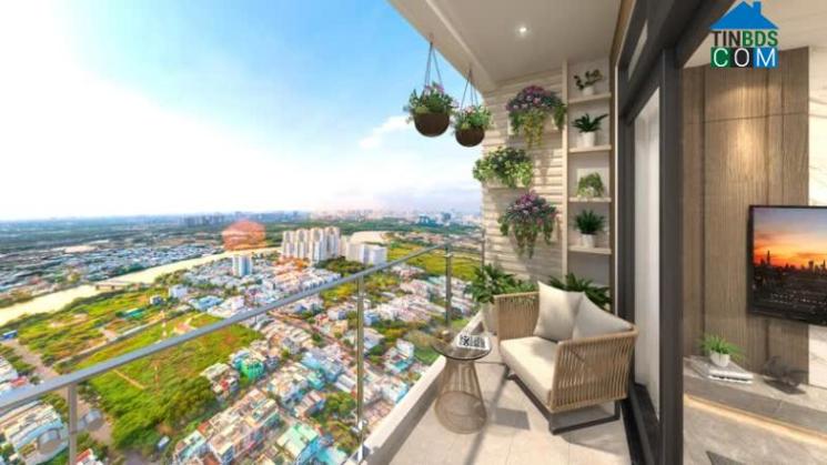 “View” nhìn thực tế từ ban công căn hộ Viva Plaza về sông Rạch Đĩa và khu đô thị Zeitgeist đang triển khai.