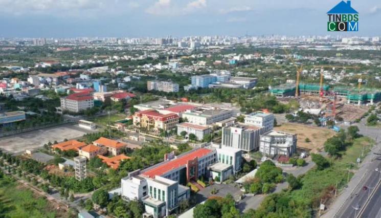 Bình Chánh hứa hẹn sẽ trở thành một trong những thị trường sôi động trong phát triển kinh tế và nhà ở.