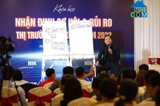 Ảnh Chuyên gia Nguyễn Thành Tiến nhận định cơ hội và rủi ro khi đầu tư BĐS thời sốt đất