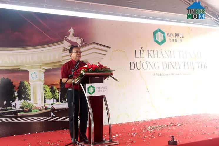 Ông Lê Văn Minh – Thành viên HĐQT, Tổng giám đốc Van Phuc Group phát biểu tại lễ khánh thành - Ảnh: VP