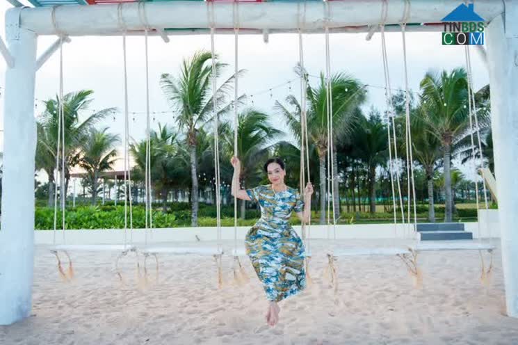 Kỳ nghỉ giàu cảm xúc của NS. Lê Khanh cùng Venezia Beach