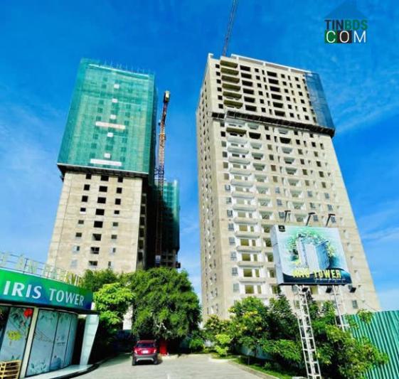 Iris Tower đã được cất nóc, không bị ảnh hưởng bởi sự tăng giá của thị trường, mang đến cơ hội tốt cho nhà đầu tư