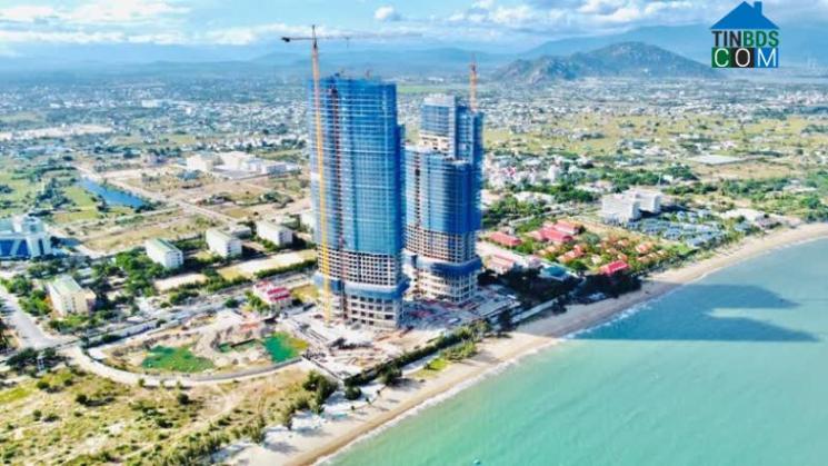 2 tòa tháp của SunBay Park Hotel & Resort Phan Rang tại Ninh Thuận dự